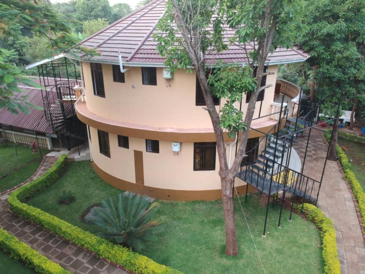 Mama Thea Homes Moshi Luaran gambar